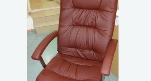 Обтяжка офисного кресла. Белокаменная